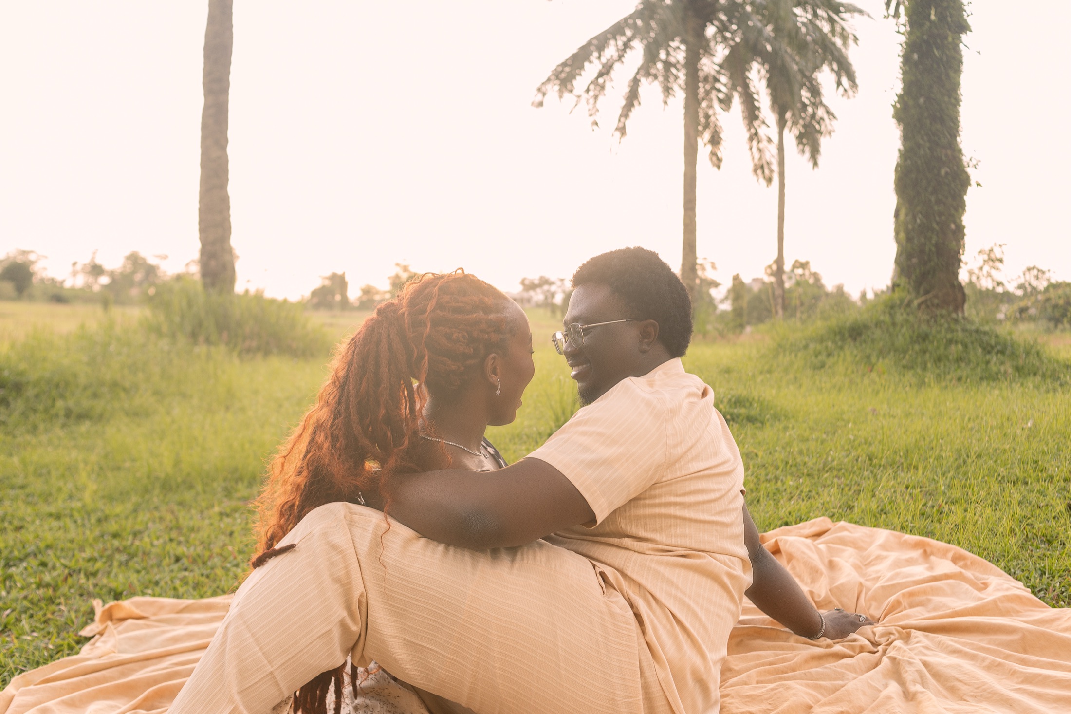 Pre-wedding portrait frame 1 of Esther-Praise and Jeremiah
